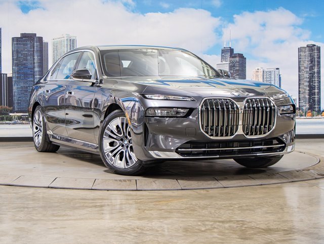 2025 BMW i7 Sedan 