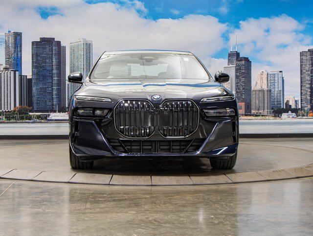2025 Bmw 750e photo 3