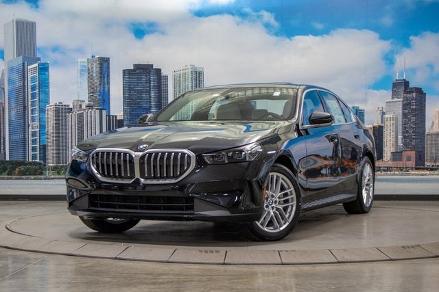 Used 2024 BMW 5 Series 530i with VIN WBA53FJ00RCR86556 for sale in Lake Bluff, IL