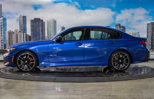 2025 BMW 3 Series M340i - Photo 6