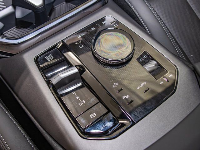 2026 BMW X3 30 - Photo 19