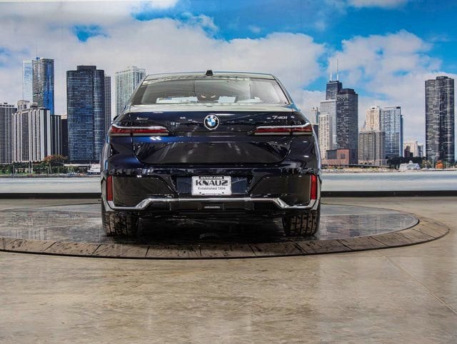 2026 BMW 7 Series 740i - Photo 11