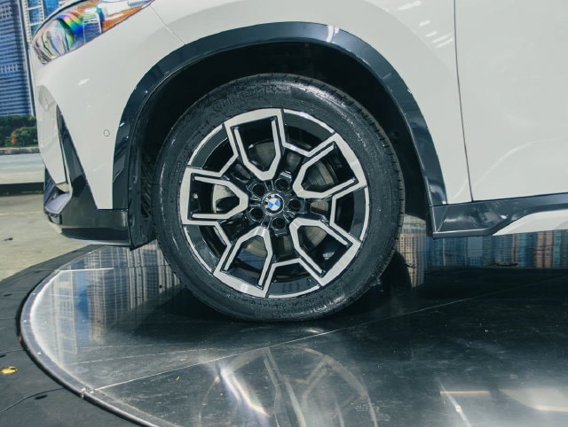 2026 BMW X1 28i - Photo 8