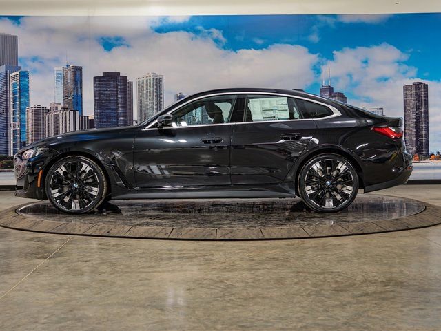 2026 BMW 4 Series 430i - Photo 6