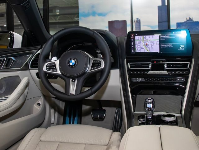 2026 BMW 8 Series 840i - Photo 18