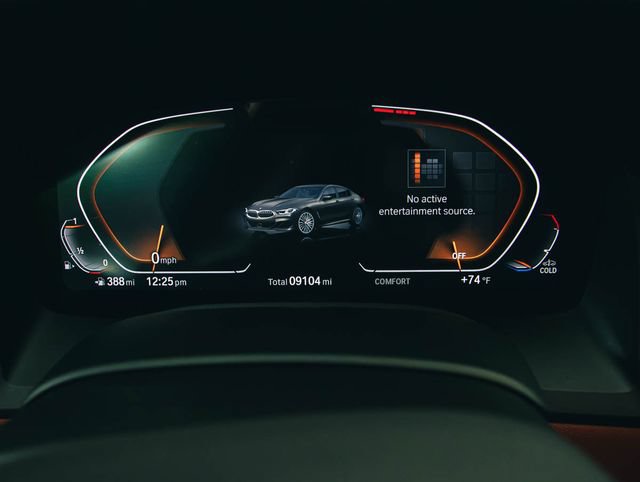2026 BMW 8 Series 840i - Photo 17