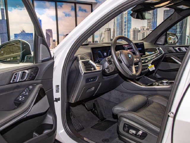 2025 BMW X5 40i - Photo 12