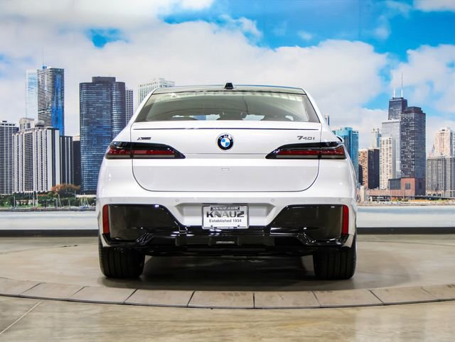 2026 BMW 7 Series 740i - Photo 11