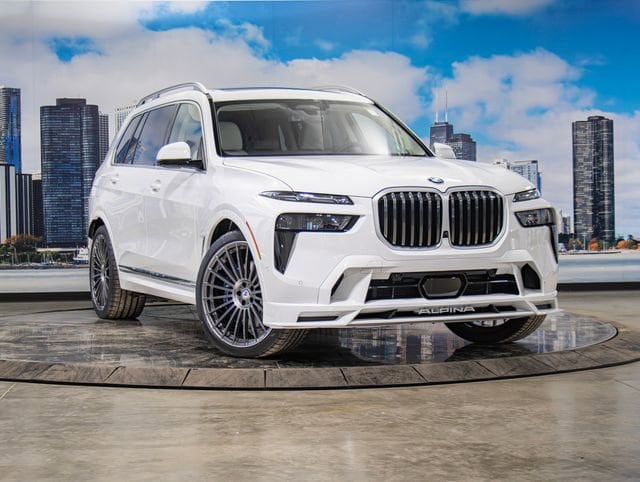2026 BMW X7 ALPINA XB7's photo