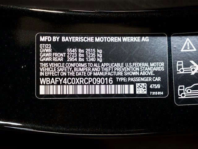 2024 BMW 8 Series M850i - Photo 25