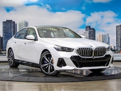 2026 BMW 550e xDrive Sedan