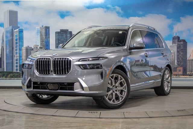 Used 2024 BMW X7 40i with VIN 5UX23EM09R9U42595 for sale in Lake Bluff, IL