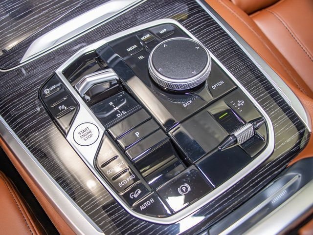2026 BMW X7 M60i - Photo 18