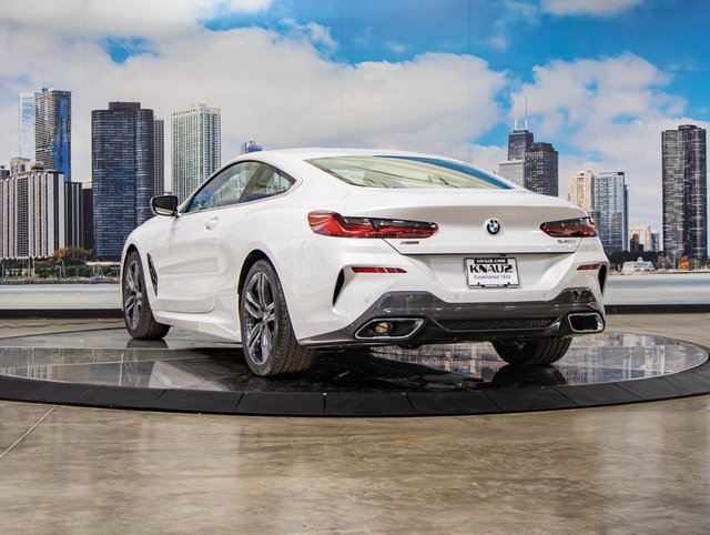 2026 BMW 8 Series 840i - Photo 9