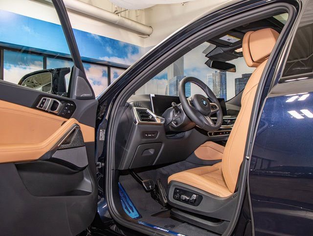 2026 BMW X6 M60i - Photo 13