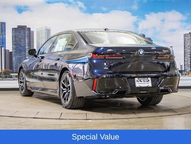 2025 BMW 7 Series 750e - Photo 9