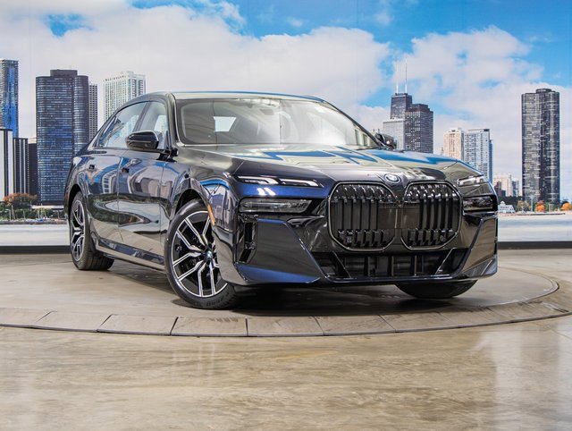 2025 BMW 7 Series 750e's photo