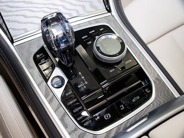 2026 BMW 8 Series 840i - Photo 21
