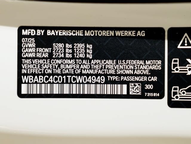 2026 BMW 8 Series M850i - Photo 23