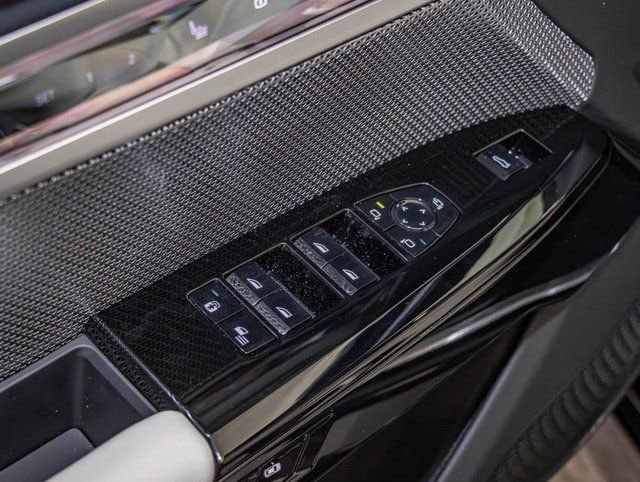 2026 BMW 7 Series 740i - Photo 14