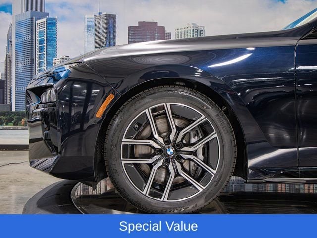 2025 BMW 7 Series 760i - Photo 7