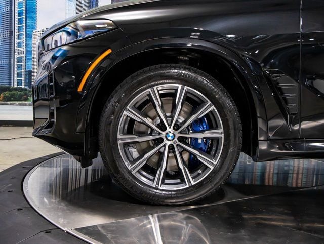 2026 BMW X5 M60i - Photo 7