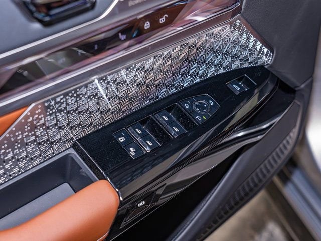 2026 BMW 7 Series 740i - Photo 14