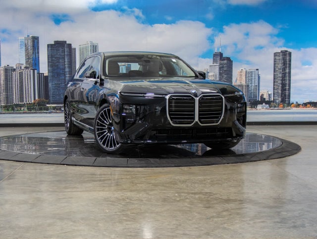 2027 BMW 740i Sedan 