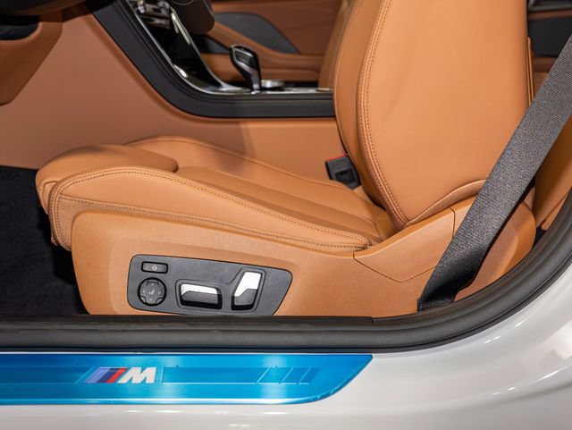 2026 BMW 8 Series 840i - Photo 15