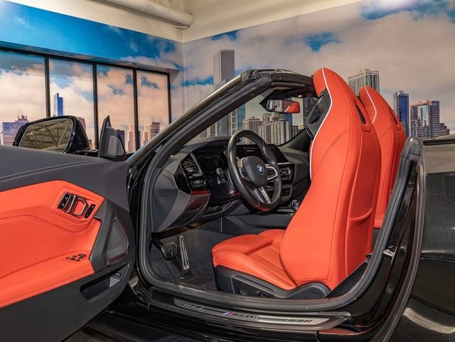 2025 BMW Z4 M40i - Photo 15