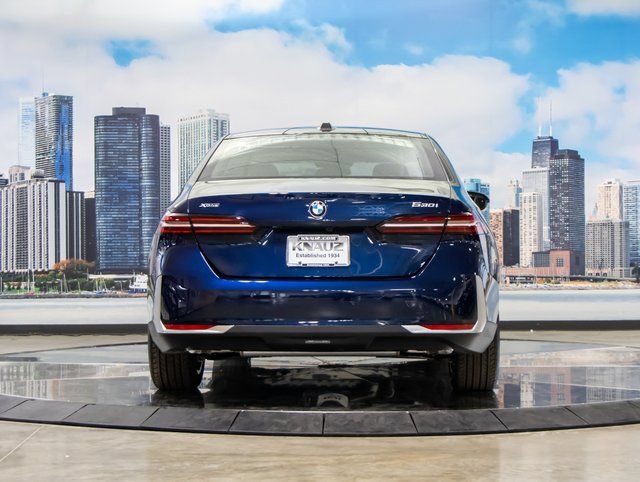 2026 BMW 5 Series 530i - Photo 10