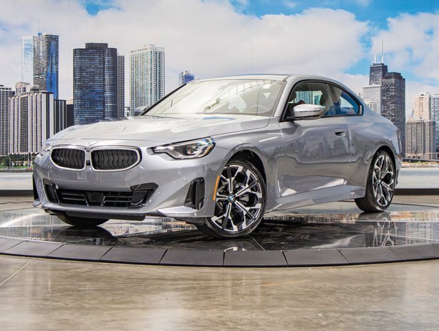 2025 Bmw 230i xDrive Coupe photo 2