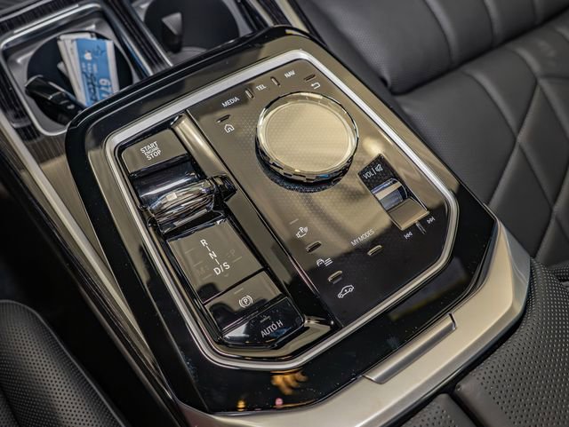 2026 BMW 7 Series 760i - Photo 19