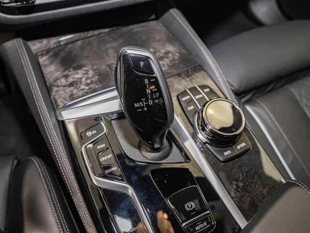 2023 BMW 5 Series 540i - Photo 19