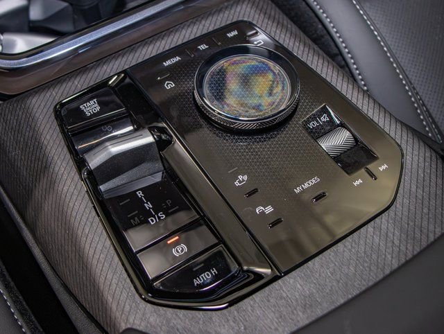 2026 BMW X3 30 - Photo 19