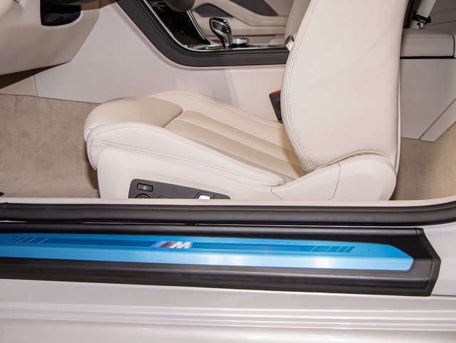 2026 BMW 8 Series 840i - Photo 15