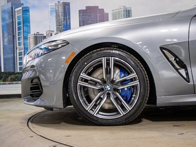2025 BMW 8 Series 840i - Photo 7