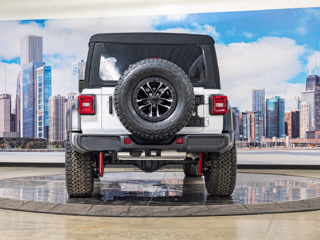 2024 Jeep Wrangler 4-Door Willys - Photo 11