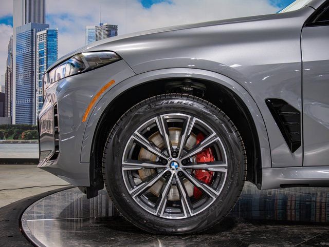 2026 BMW X5 M60i - Photo 7