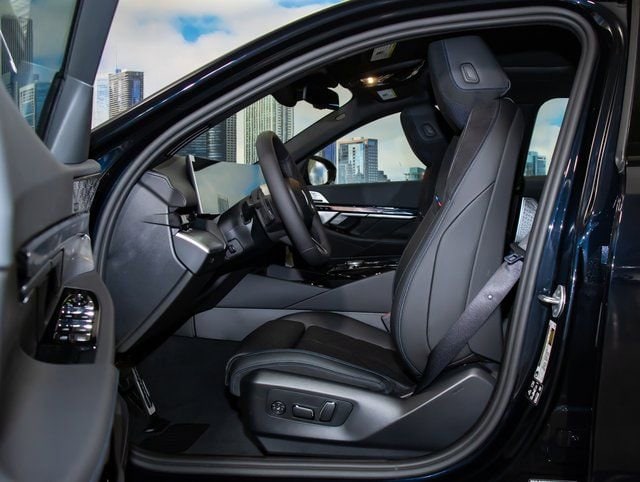 2026 BMW 5 Series 530i - Photo 20
