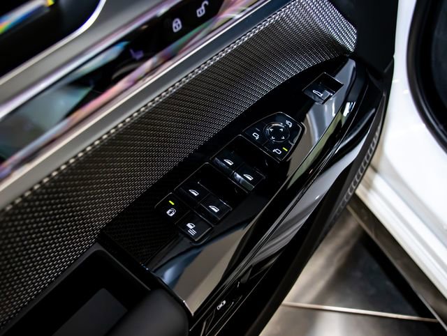 2026 BMW 7 Series 740i - Photo 15
