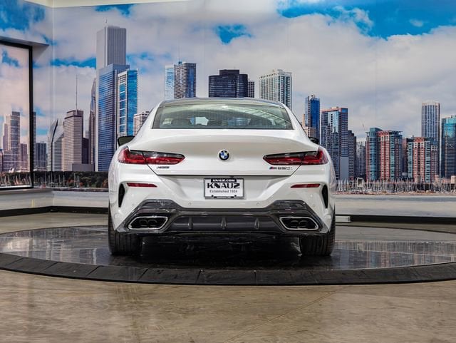 2026 BMW 8 Series M850i - Photo 11