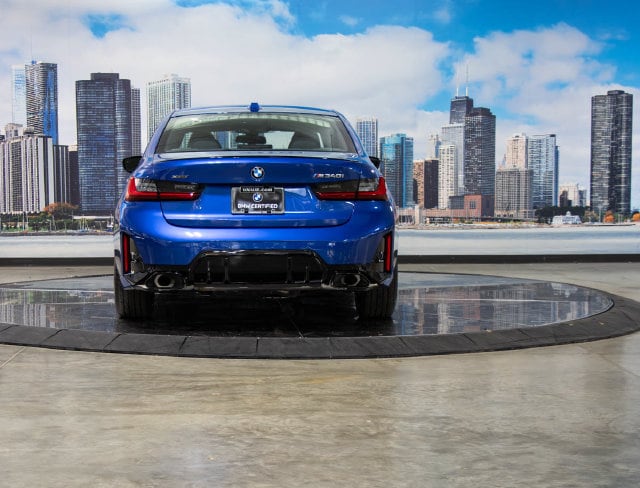 2025 BMW 3 Series M340i - Photo 11