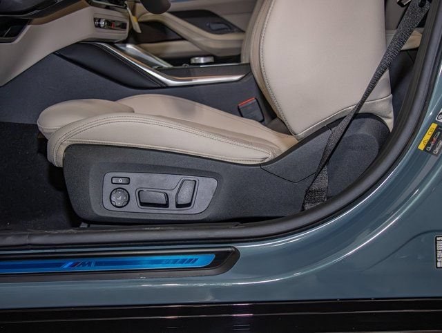 2026 BMW i4 M60 - Photo 15