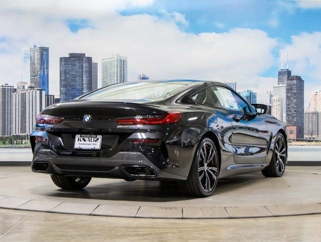 2026 BMW 8 Series M850i - Photo 8