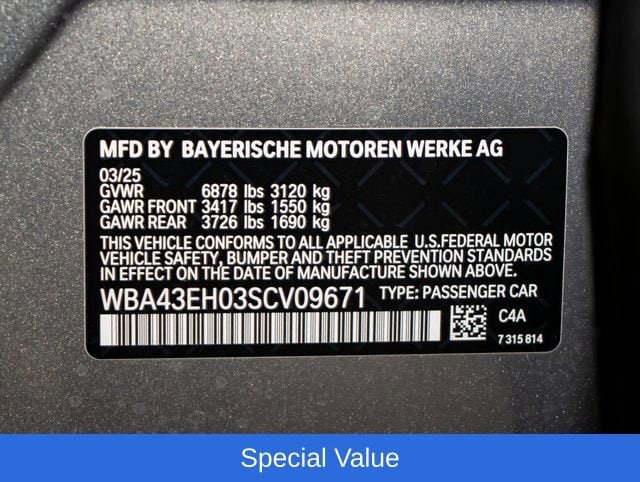 2025 BMW 7 Series 750e - Photo 24