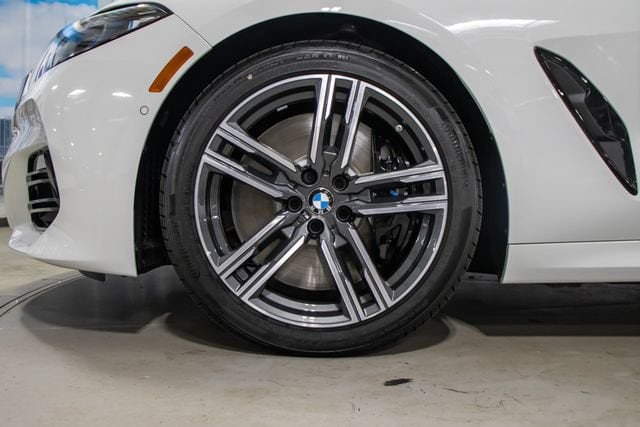 2026 BMW 8 Series 840i - Photo 7