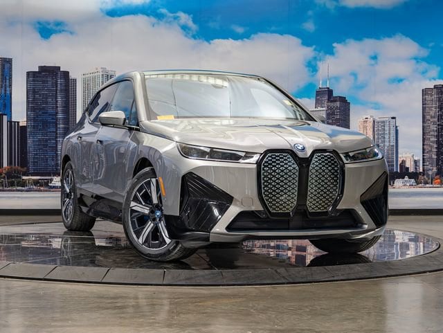 2023 BMW iX M60's photo