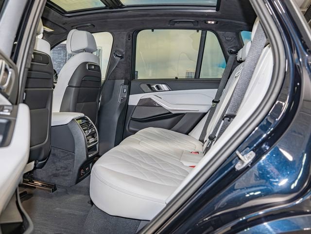 2024 BMW X5 M60i - Photo 22