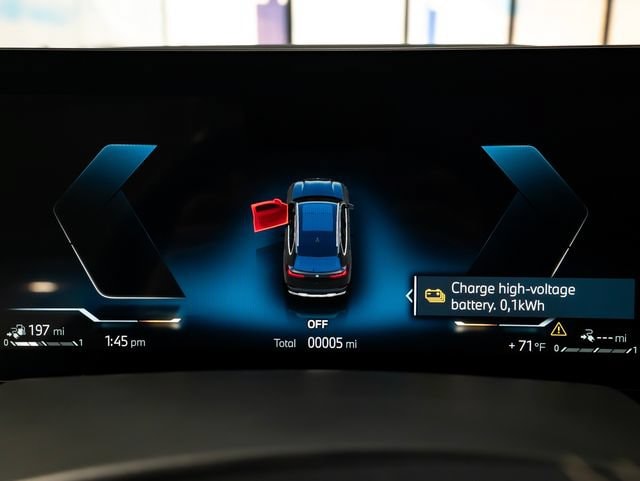 2026 BMW X5 50e - Photo 17